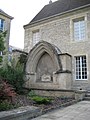 Maison dans la cour du musée des antiquaires de Normandie