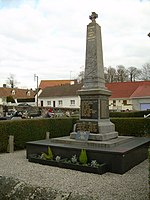 Monument aux morts[25]