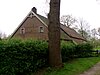 Hallenhuisboerderij 3 Hallenhuisboerderij in ambachtelijk-traditionele stijl met dwarsdeel