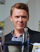 Diego Klattenhoff como el agente Donald Ressler.