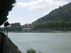 Tournon-sur-Rhône seen from Tain-l'Hermitage.