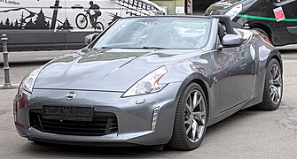 Nissan 370Z Roadster - left front view