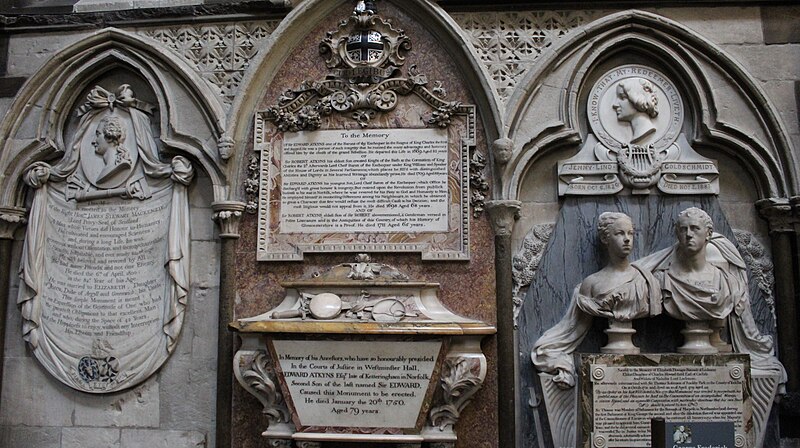 File:Robinson & Lady Lechmere busts, west wall Poets' Corner.jpg