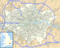 Mapa konturowa Wielkiego Londynu, blisko centrum na prawo u góry znajduje się punkt z opisem „Ilford”