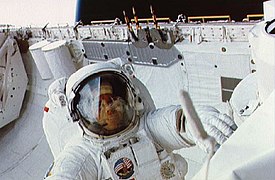 STS-41-G Leestma EVA.jpg