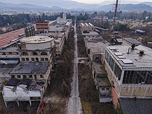 Lo stabilimento Supertessile ripreso con un drone.