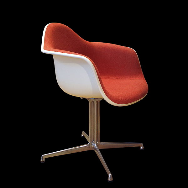 File:Eames chair-IMG 4624.jpg