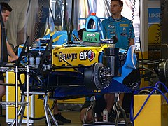 Renault R26 2006 United States GP (178159067).jpg