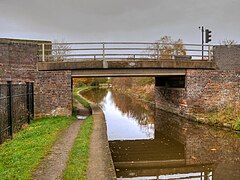 Bridge number 193 on the Trent and Mersey Canal - geograph.org.uk - 5605366.jpg