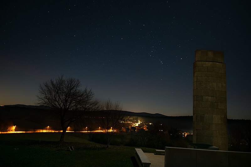 File:Constellation Orion behind a WW2 monument (49341244552).jpg