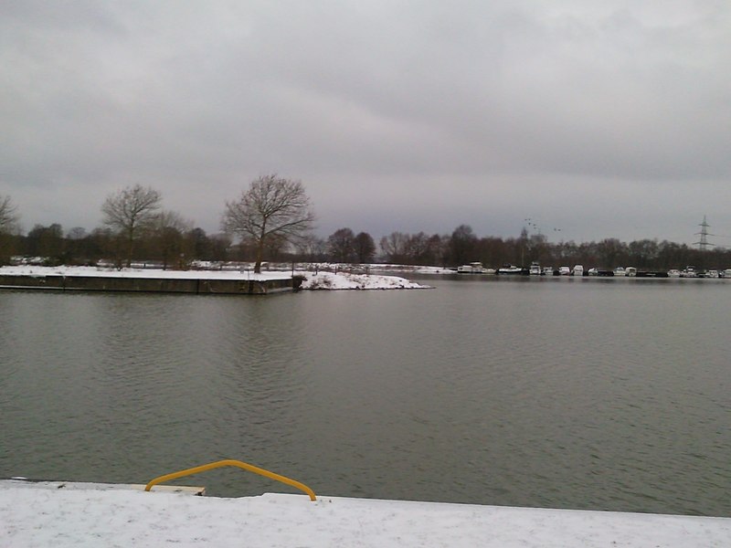 File:Winter 2009-2010 am Rhein-Herne-Kanal - panoramio (2).jpg