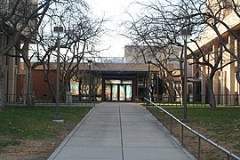 Macalester Wallace Center 2007.JPG