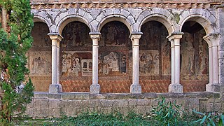 Colegiata de Santa María de Alquézar. Claustro.jpg