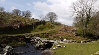 Clapper bridge über den Afon Arthog in Wales