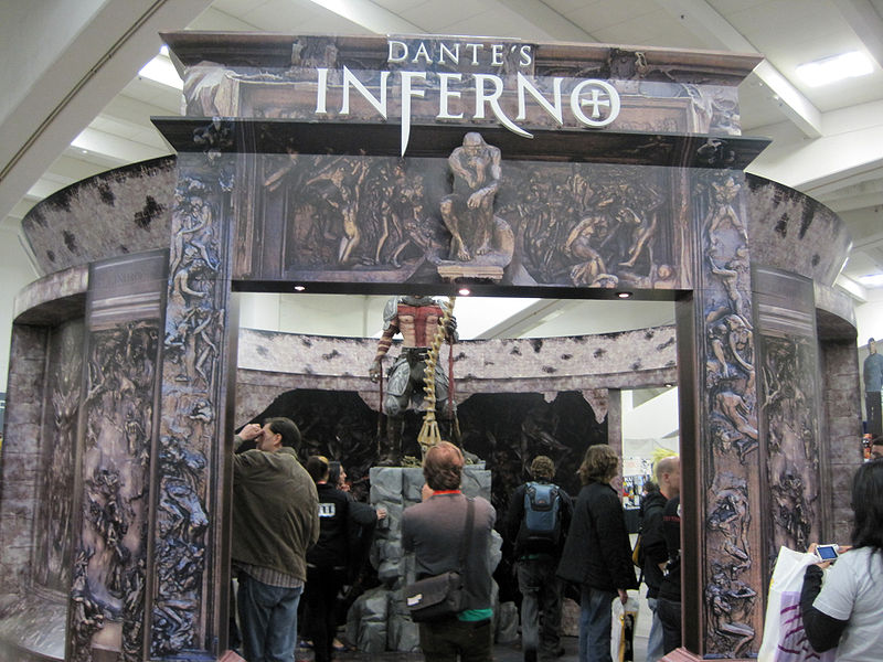 File:Dante's Inferno demo booth at WonderCon 2010 1.JPG