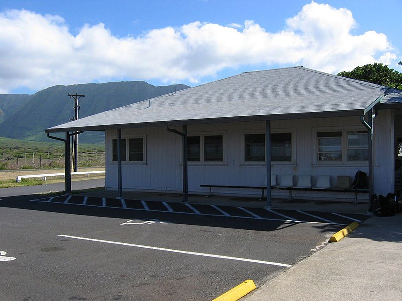 File:Kalaupapa Airport - panoramio.jpg