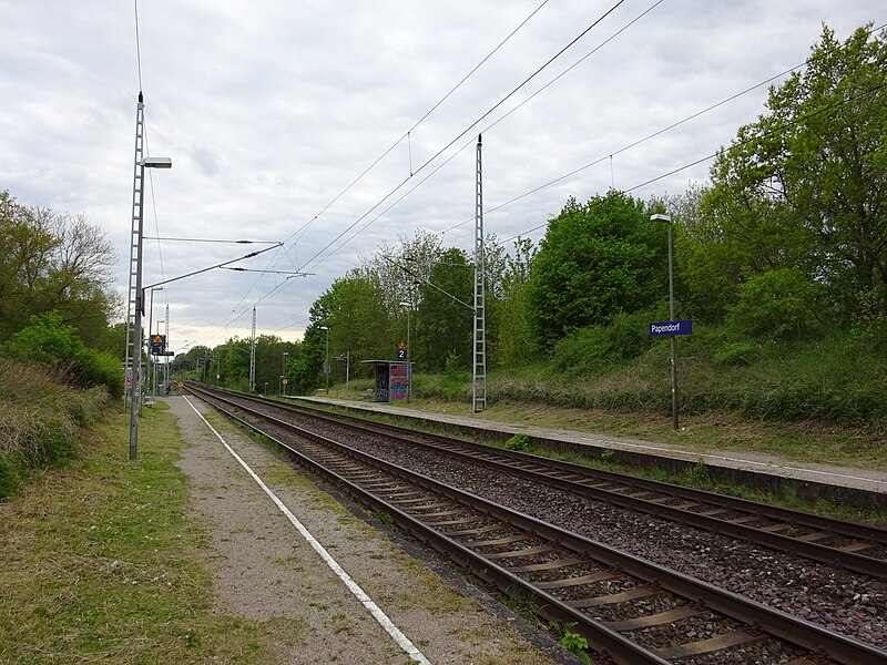 File:Papendorf railway station 2020-05-16 04.jpg