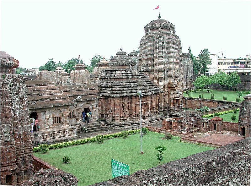 File:Lingaraj temple Bhubaneswar 11007.jpg