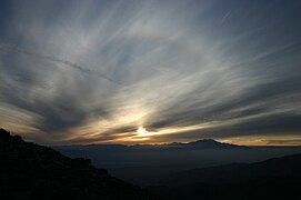 Cirrostratus radiatus avec un halo de 22° ou petit halo