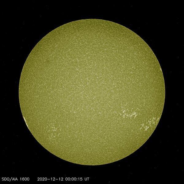 File:SDO 20201212 000015 4096 1600 (AIA).jpg