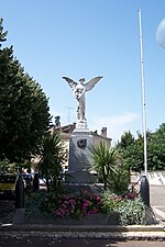 Monument aux morts[42]