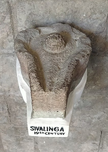 File:Shivalinga Statue.jpg