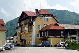 Pflegezentrum Hallerhof 01.JPG