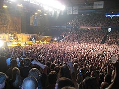 Iron Maiden - Chicago (2573857796).jpg