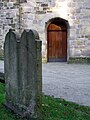 Stiepeler Dorfkirche, Eingang Westseite vom Kirchhof