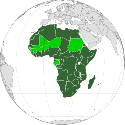 Afrikan unionin jäsenvaltiot vihreällä; vaaleammalla vihreällä merkittyjen valtioiden (Guinea, Mali, Niger, Burkina Faso, Sudan, Gabon) jäsenyys on jäädytetty