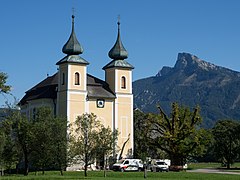 Sankt Lorenz, Kirche mit Schafberg.JPG