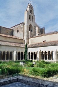 Monastery cloister (Monasterio, claustro)