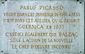 Plaque commémorative du no 7, où Honoré de Balzac a situé Le Chef-d'œuvre inconnu et où Picasso installa plus tard son atelier.