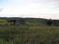 Quelques bunkers restant de la Seconde Guerre mondiale.