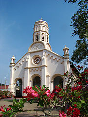 Cocathédrale Sainte-Thérèse de Savannakhet (catholique)