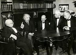 Nernst, Einstein, Planck, Millikan, Laue in 1931.jpg