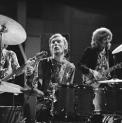 Clapton with Cream on Fanclub in 1968.png