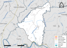 Carte en couleur présentant le réseau hydrographique de la commune