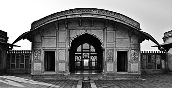 Naulakha Pavilion1.jpg