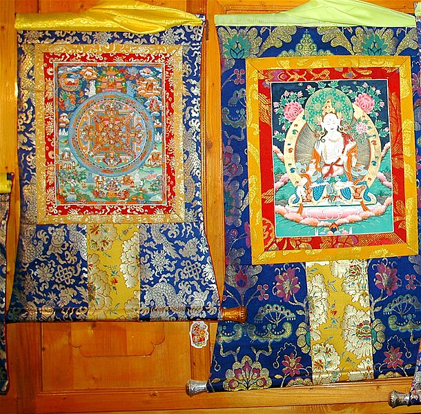 File:Thangkas.Tongren.JPG