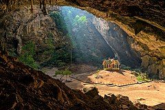 Second place: Royal pavilion in Phraya Nakhon Cave in Khao Sam Roi Yot National Park, Prachuap Khiri Khan province, Thailand.– انتساب: BerryJ (CC BY-SA 4.0)