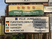 Panneaux des Villes Jumelées