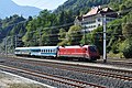 English: Slovenian train passing through the station Deutsch: Slowenische Zugsgarnitur bei Durchfahrt des Bahnhofes