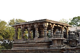 Nandi Mantapa Hoysaleswara Temple Halebid.jpg