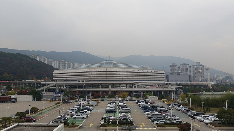 File:Sajik Gymnasium.jpg