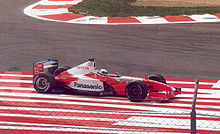 Photo de la Toyota TF102 d'Allan McNish au GP de France 2002