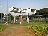 Réplica do avião na Praça Campo de Bagatelle localizada no bairro de Santana, cidade de São Paulo.