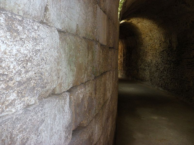 File:Teatro Romano de Cádiz 20.jpg