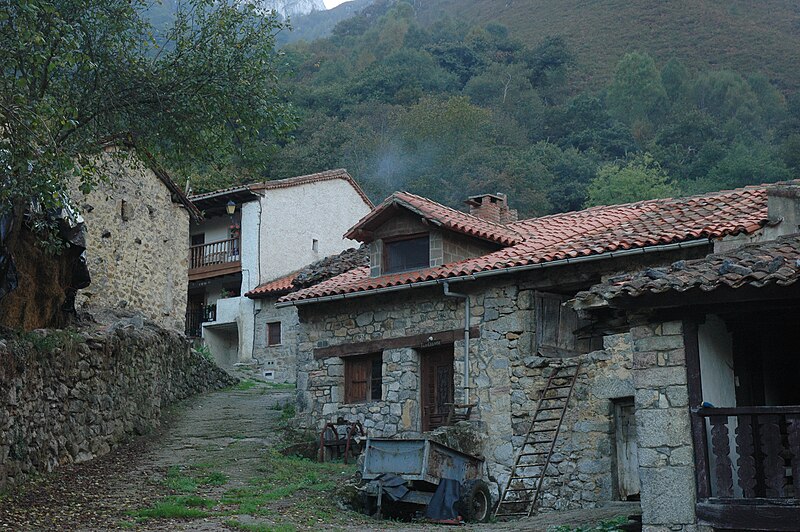 File:San Esteban de Cuñaba.JPG