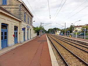 Direction de Persan - Beaumont.